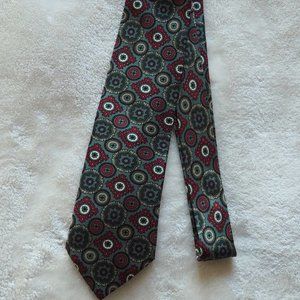 Gap Silk Tie -- Made in USA from imported fabric -- Abstract-flora in green, red